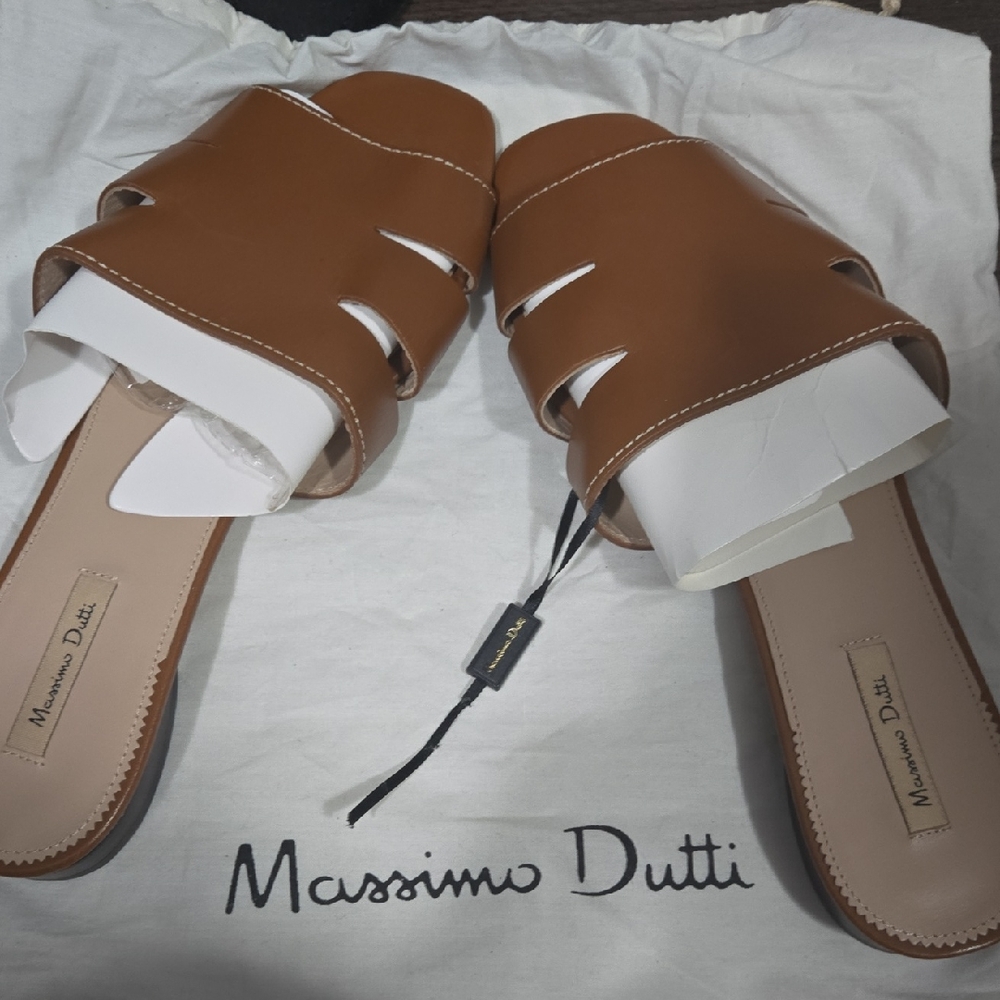 Massimo Dutti Tan Leather Slide Sandals